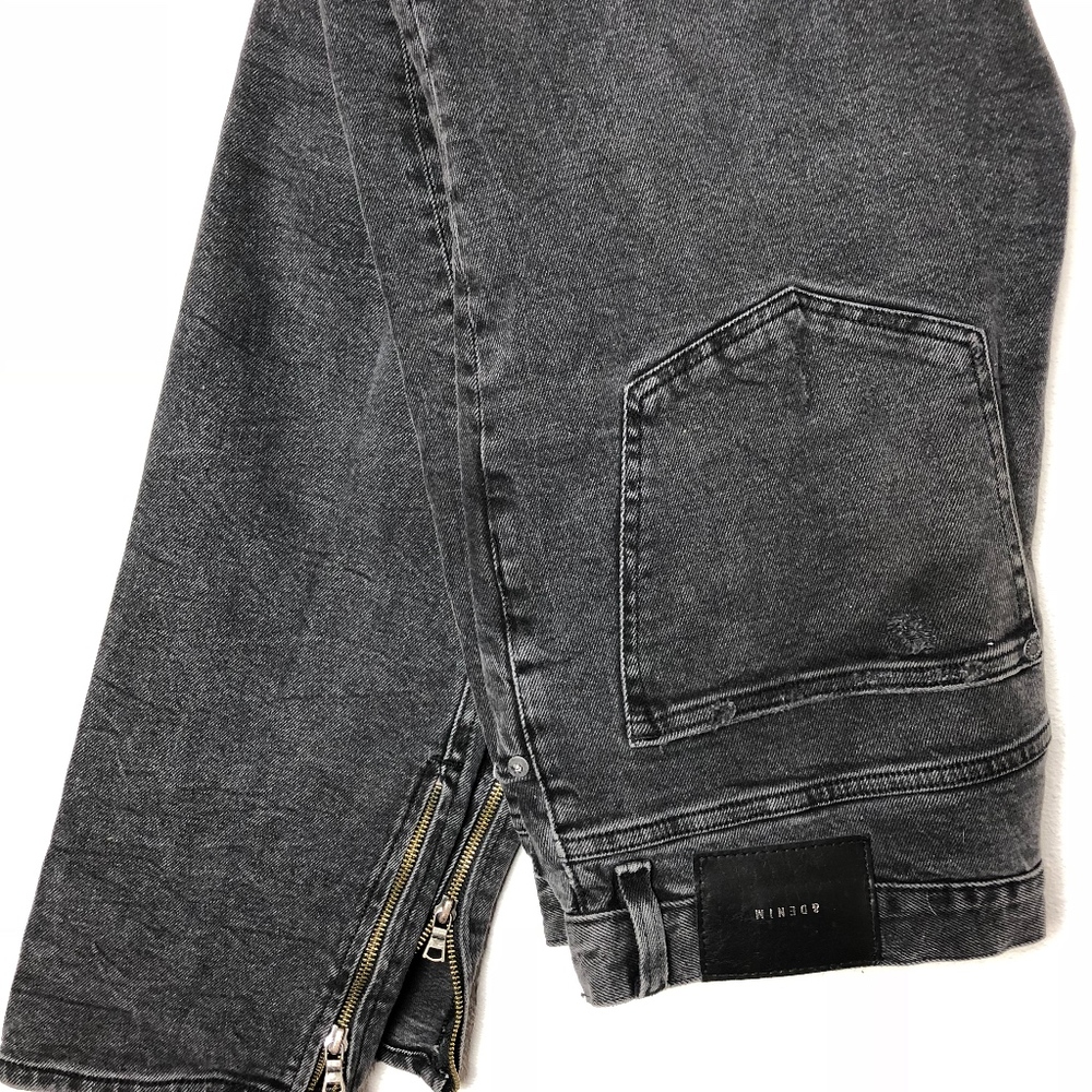 Relaxed Skinny Jeans